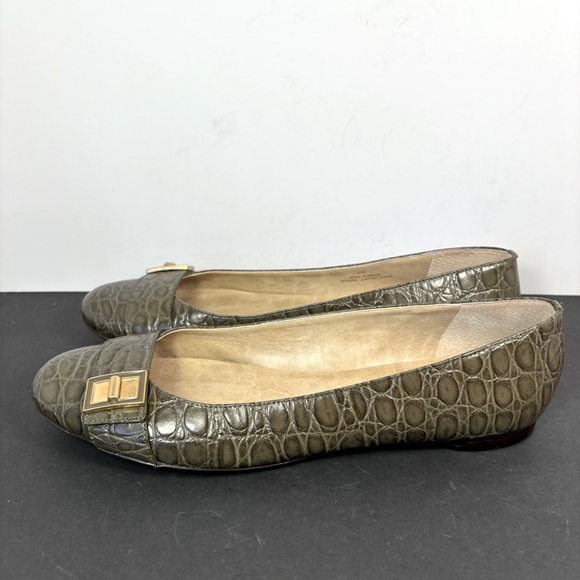 Talbots Leather Croc Embossed Flats Gold Buckle Brown 11B Quiet Luxury - Picture 1 of 6